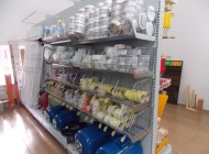 Стеллажи с корзинами фото №2 Торговые стеллажи КиевМетСервис Стеллажи с корзинами фото №2 Торговые стеллажи КиевМетСервис